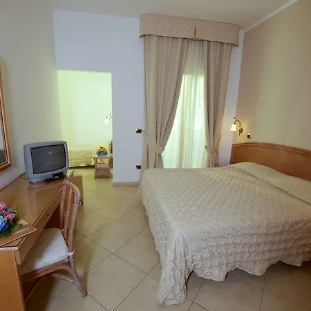 Portonuovo Hotell 4*